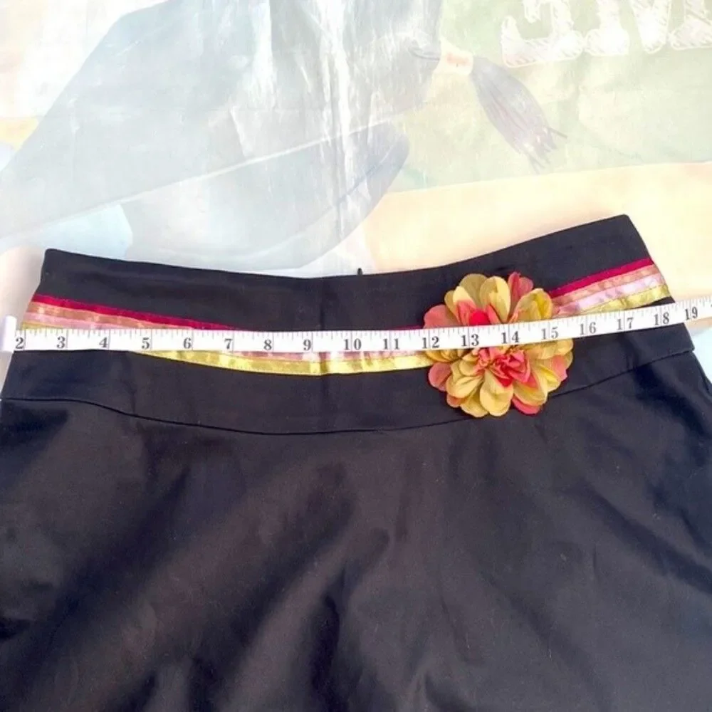 Vintage WOMENS HEART MOON STAR Black Stretchy Skirt Size 8 W/ Flower& Details